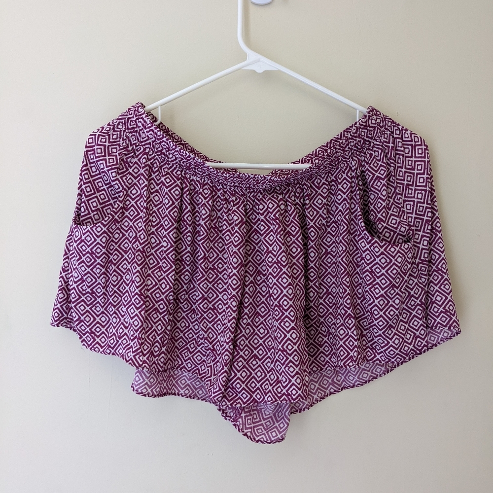 Flowy pink pattern shorts
